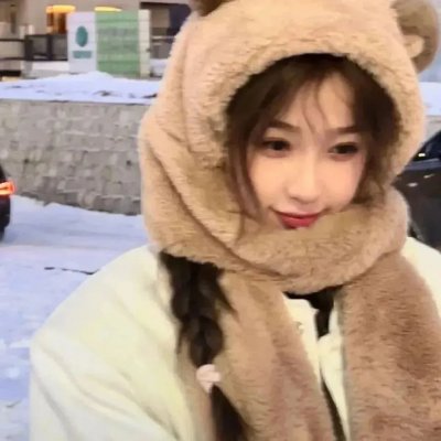 可爱小小姐海报