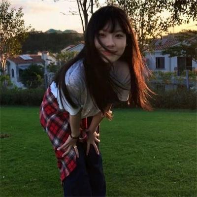 川流熙攘海报